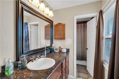 $235,000 | 3177 Primwood Drive, Harvey, LA 70058