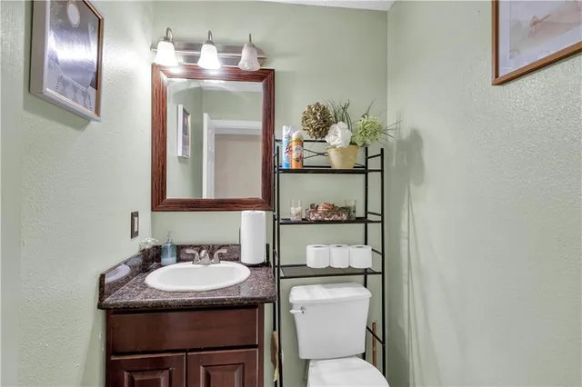 $235,000 | 3177 Primwood Drive, Harvey, LA 70058