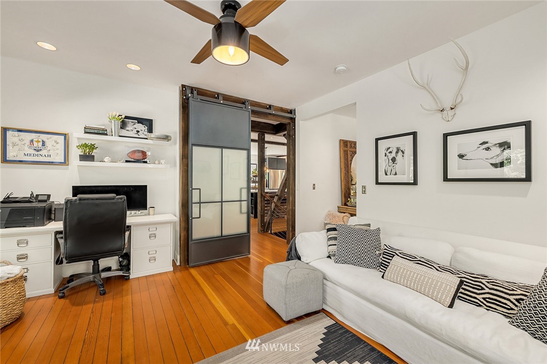 11711 Two Creeks Road Northeast Bainbridge Island, WA 98110 - Photo 14 of 39 Gallery Image 14