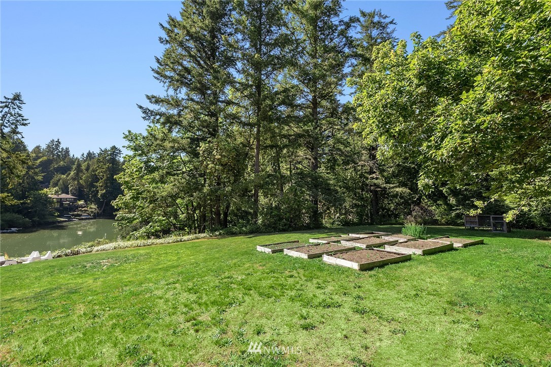 11711 Two Creeks Road Northeast Bainbridge Island, WA 98110 - Photo 36 of 39 Gallery Image 36