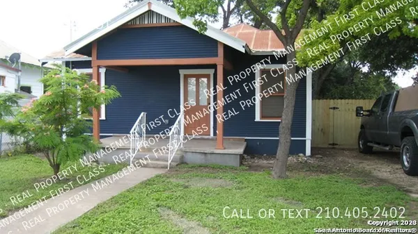 $1,400 | 413 Probandt Street, San Antonio, TX 78204