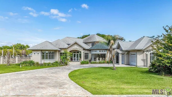 $1,100,000 | 16379 Highway 3235, Cut Off, LA 70345