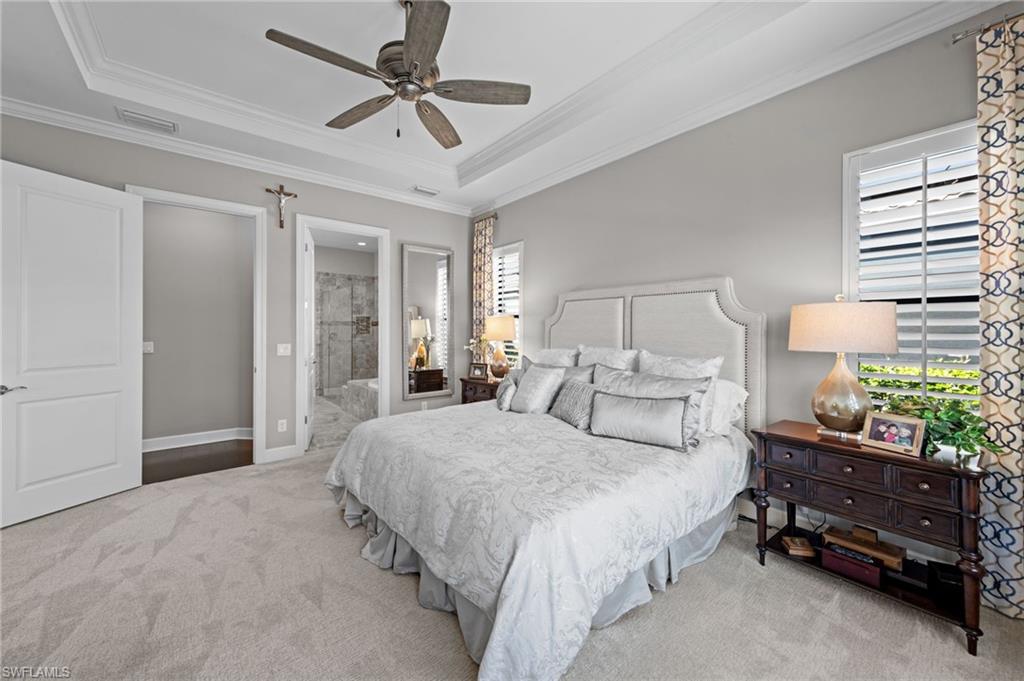 9404 Montelanico Loop Naples, FL 34119 - Photo 19 of 49