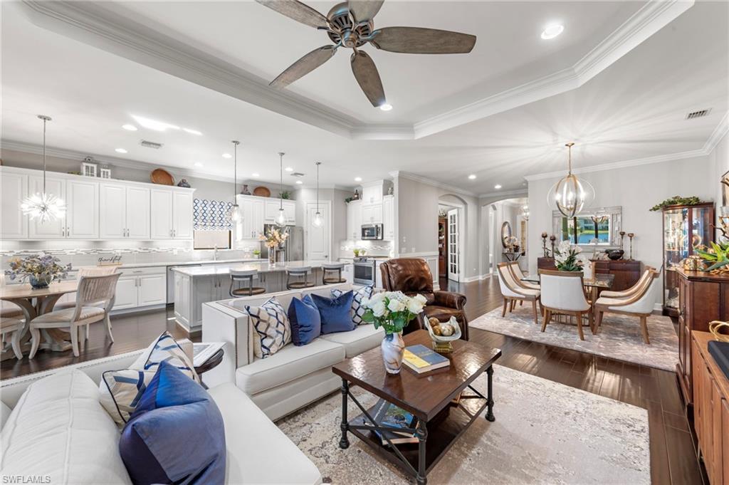 9404 Montelanico Loop Naples, FL 34119 - Photo 10 of 49