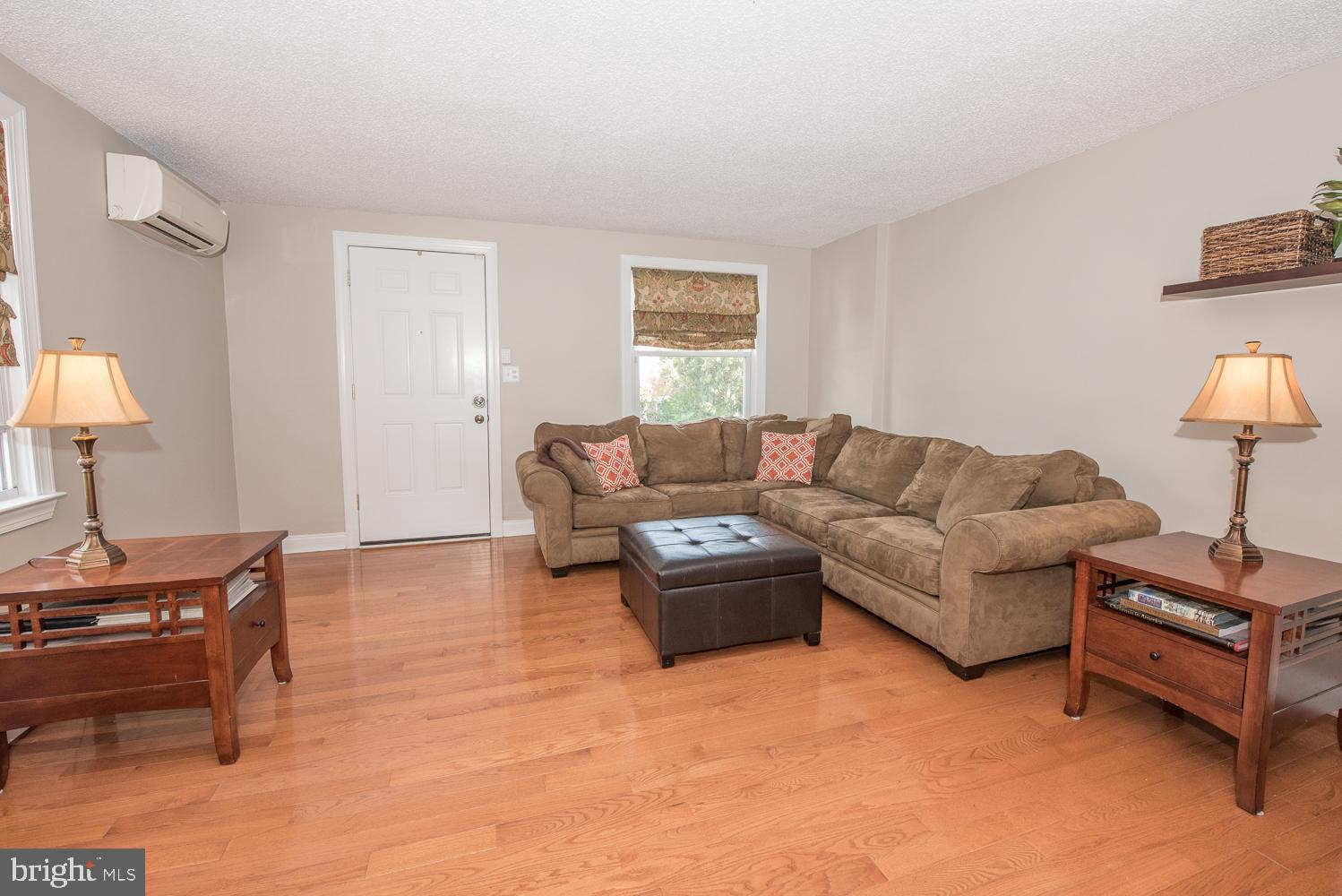571 Pedley Road Philadelphia, PA 19128 - Photo 12 of 53 Gallery Image 12