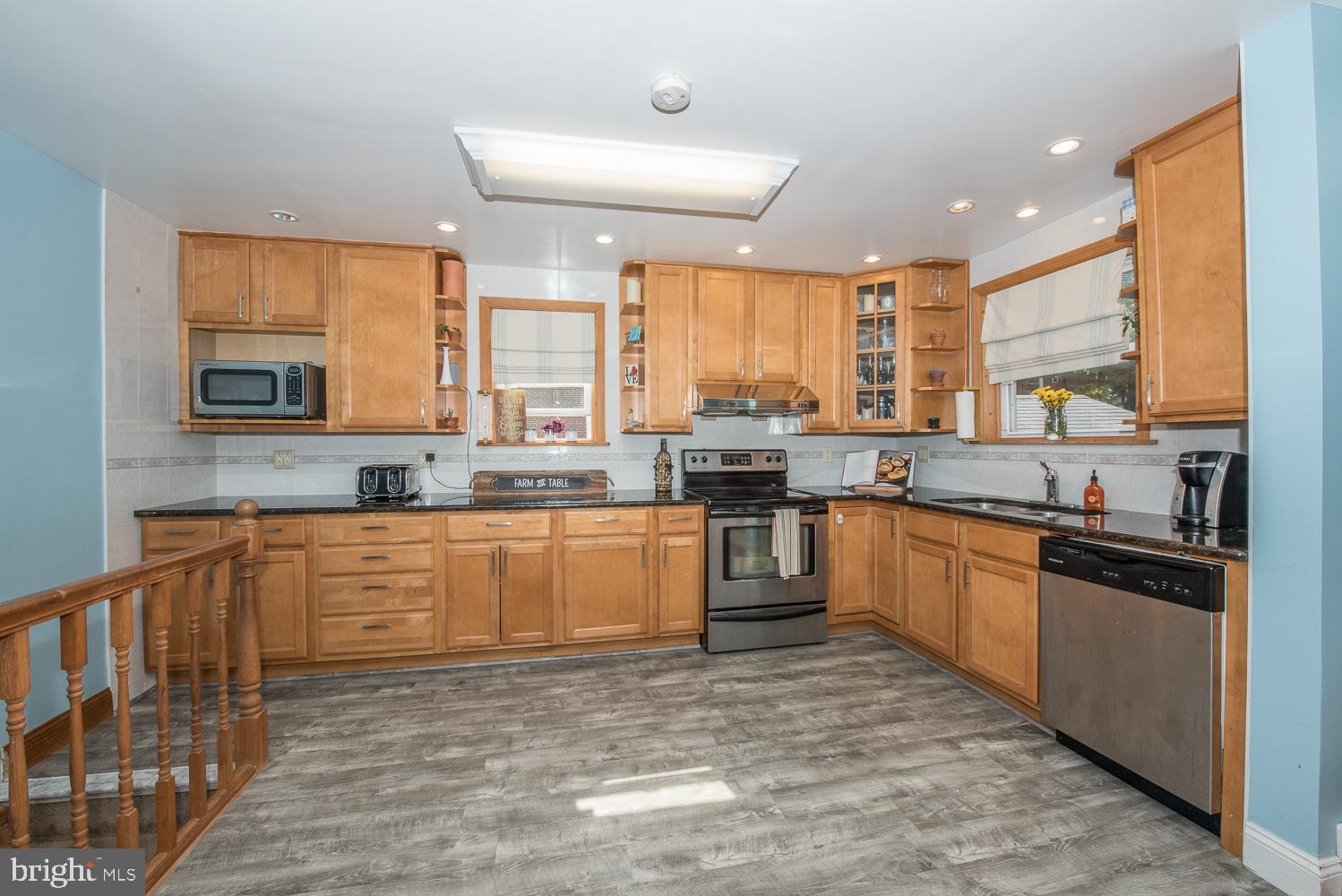571 Pedley Road Philadelphia, PA 19128 - Photo 18 of 53 Gallery Image 18