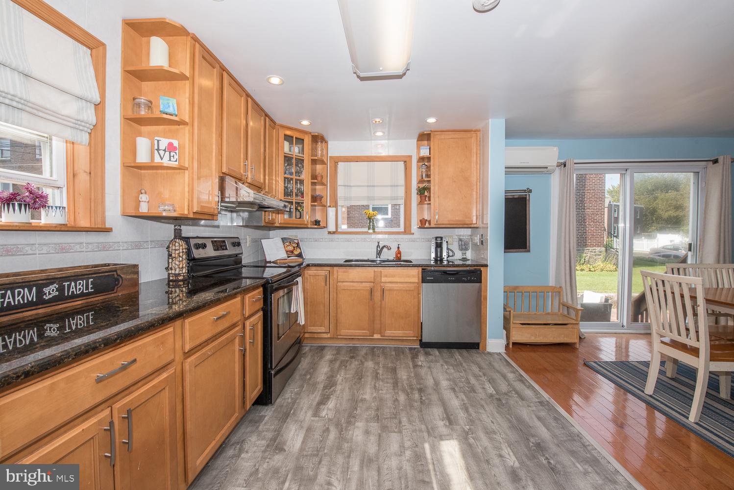 571 Pedley Road Philadelphia, PA 19128 - Photo 19 of 53 Gallery Image 19