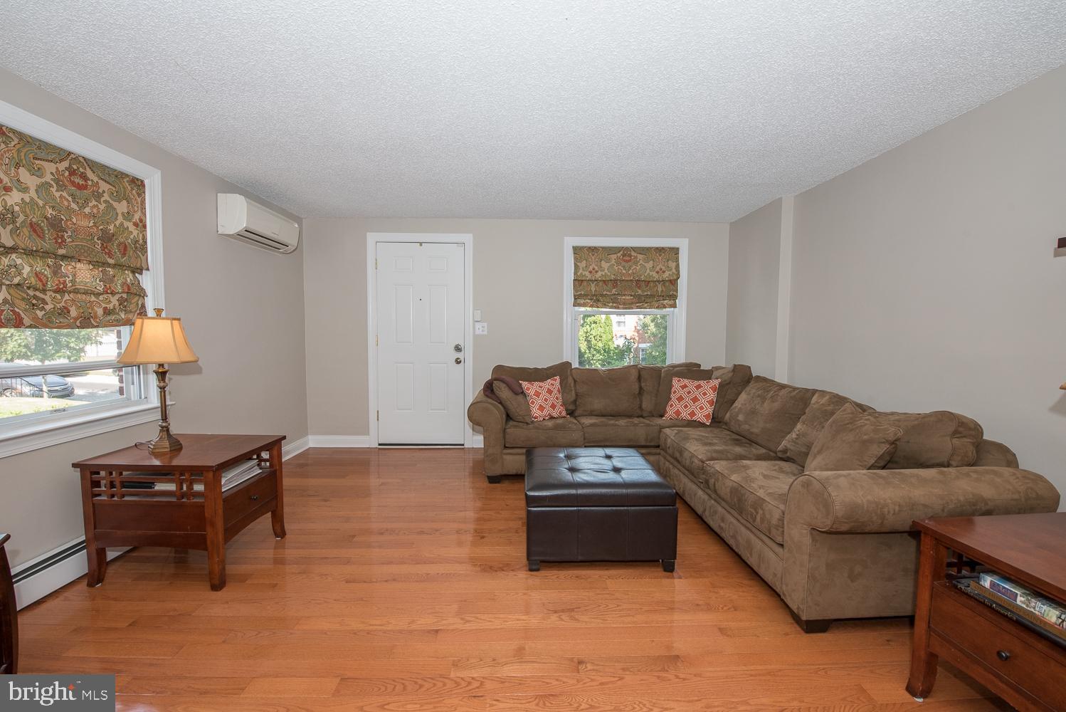 571 Pedley Road Philadelphia, PA 19128 - Photo 10 of 53 Gallery Image 10