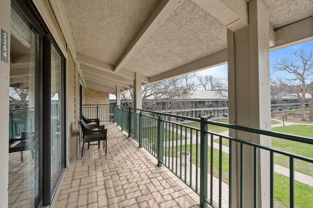 $147,500 | 269 Fontana Boulevard, Unit 2668, Fontana, WI 53125