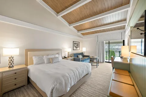 $147,500 | 269 Fontana Boulevard, Unit 2668, Fontana, WI 53125