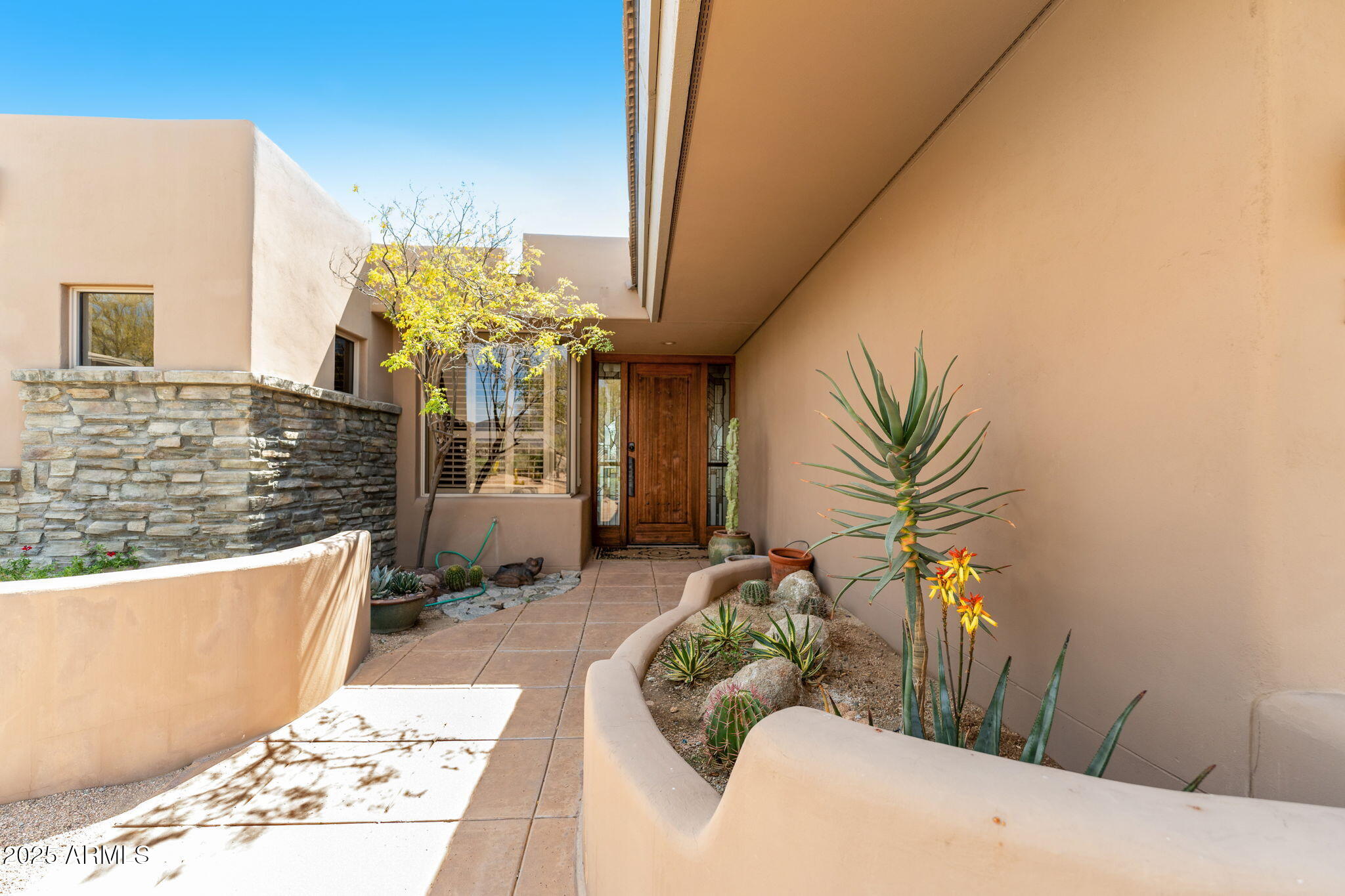 10133 East Old Trail Road Scottsdale, AZ 85262 - Photo 3 of 43 Entry 1