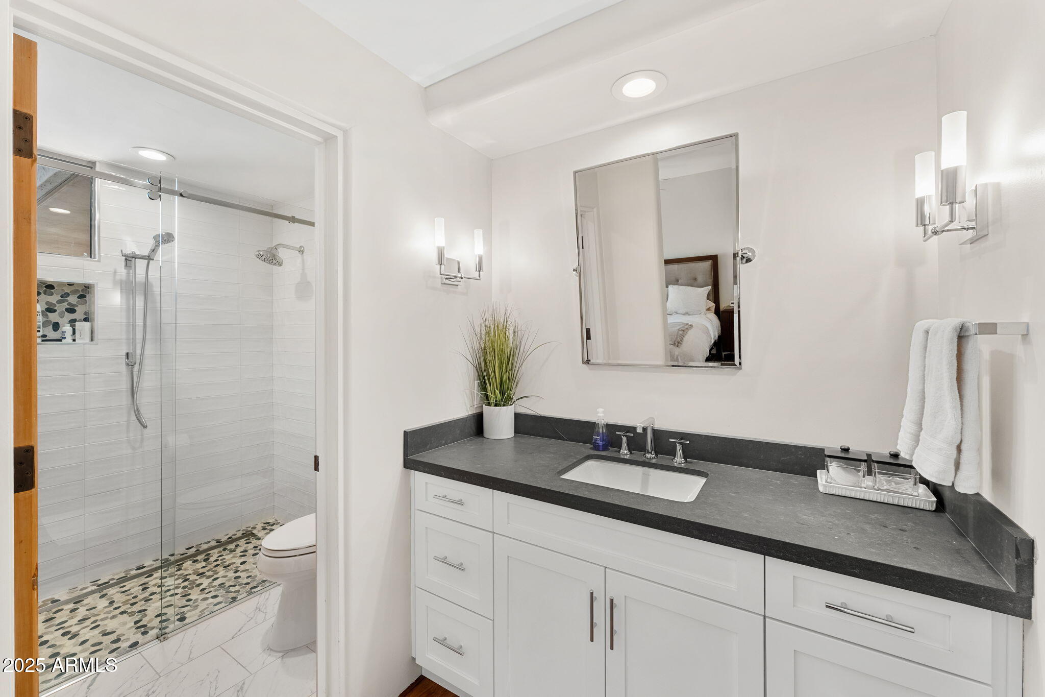 10133 East Old Trail Road Scottsdale, AZ 85262 - Photo 33 of 43 2nd Bedroom Bath 1