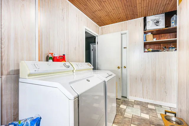 $169,999 | 211 North Maple Street, Sturgis, MI 49091