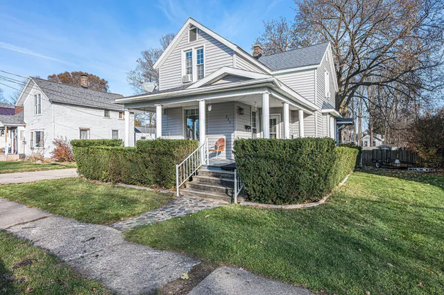$169,999 | 211 North Maple Street, Sturgis, MI 49091