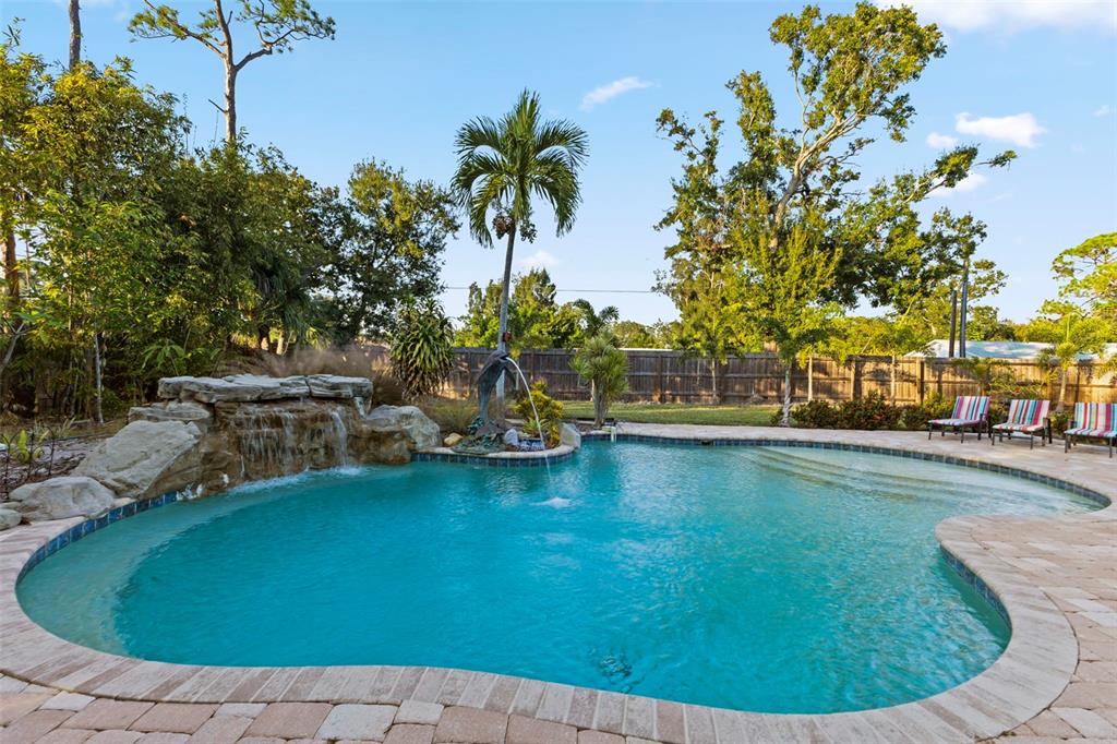 4301 South Lockwood Ridge Road Sarasota, FL 34231 - Photo 39 of 46 Gallery Image 39