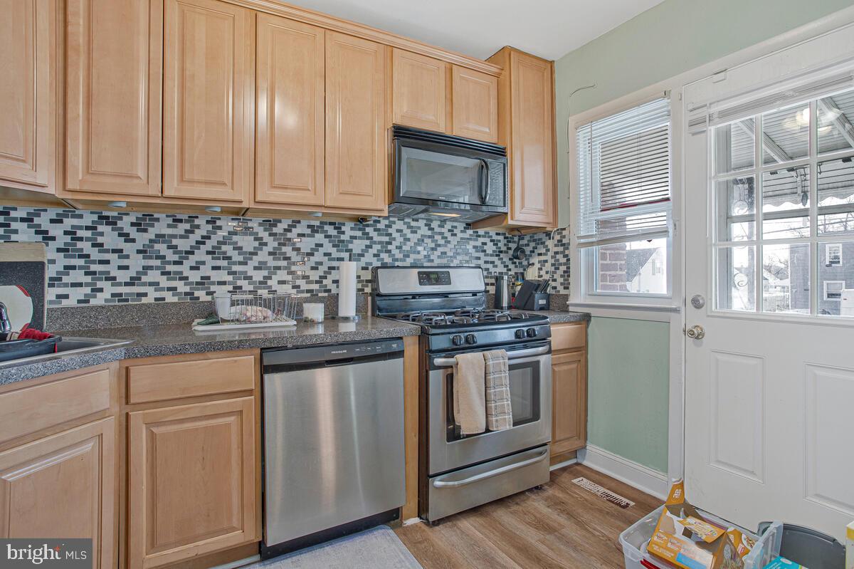 46 Wiltshire Road Baltimore, MD 21221 - Photo 11 of 34 Gallery Image 11