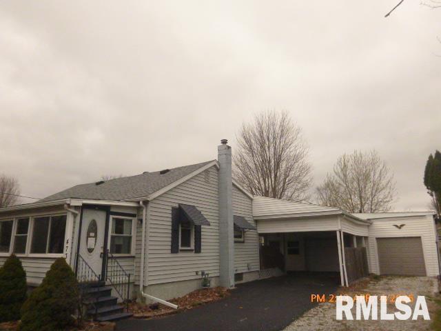 473 West Vine Street Canton, IL 61520 - Photo 1 of 29