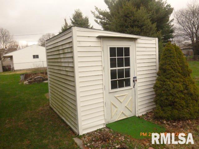 473 West Vine Street Canton, IL 61520 - Photo 25 of 28