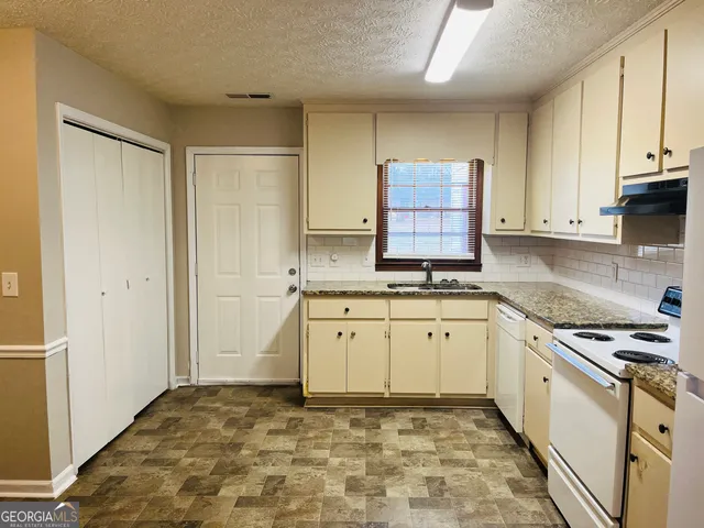 $1,150 | 12 Fredda Lane, Cartersville, GA 30120