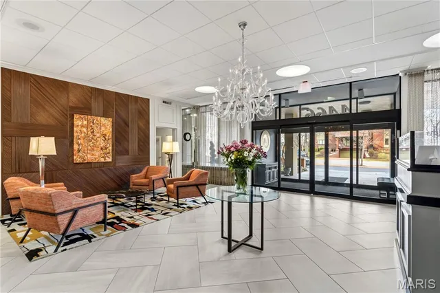 $225,000 | 4466 West Pine Boulevard, Unit 2G, St. Louis, MO 63108