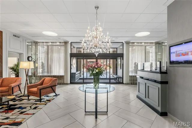 $225,000 | 4466 West Pine Boulevard, Unit 2G, St. Louis, MO 63108