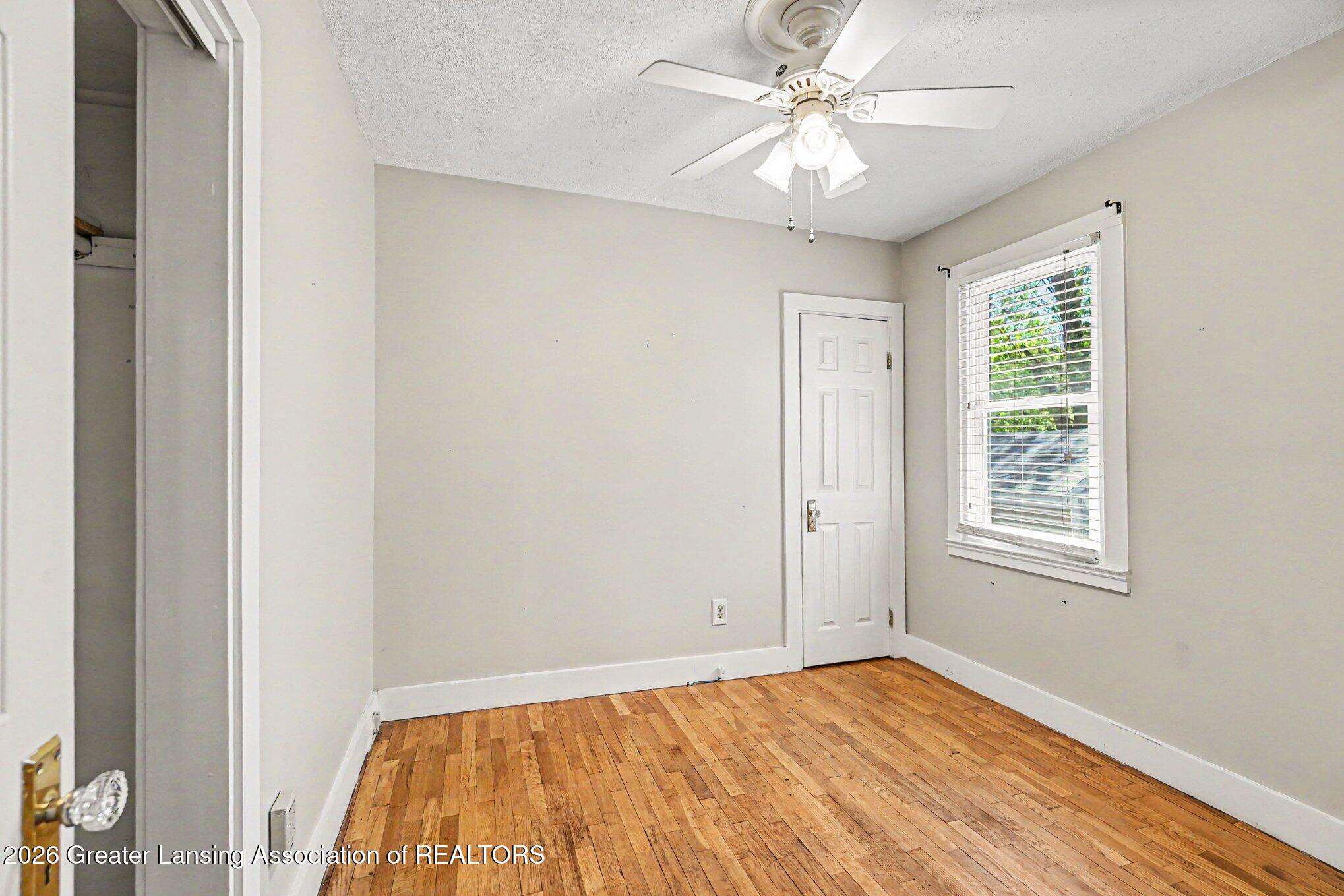 2515 Harding Avenue Lansing, MI 48910 - Photo 12 of 22 12