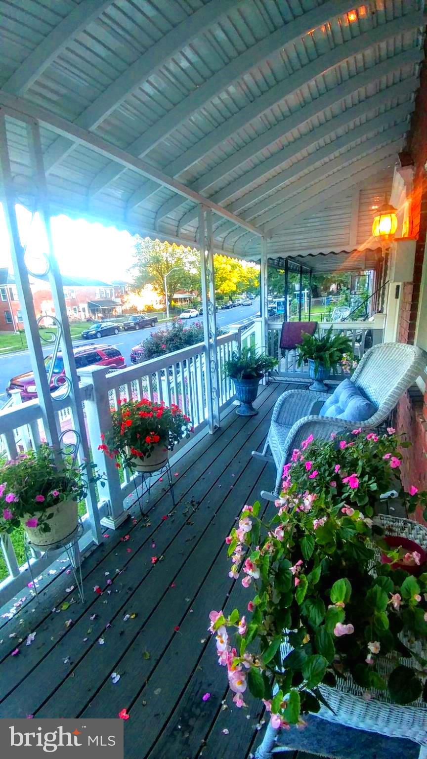 4052 Hilton Road Baltimore, MD 21215 - Photo 20 of 22 Front Porch