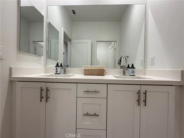 $5,400 | 273 Novel, Irvine, CA 92618