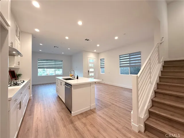 $5,400 | 273 Novel, Irvine, CA 92618
