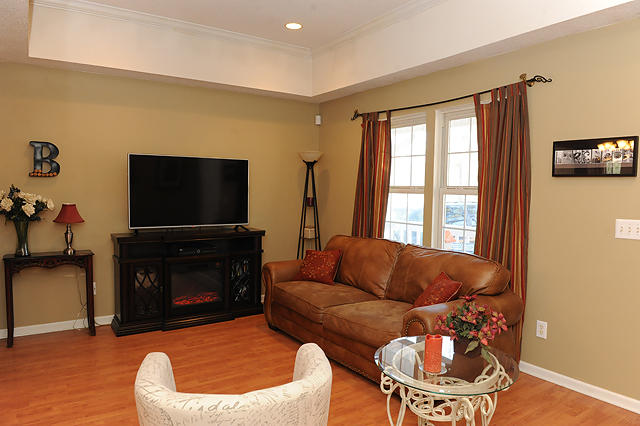 1999 Southeast Hunt Road Cleveland, TN 37323 - Photo 2 of 23 Living Room