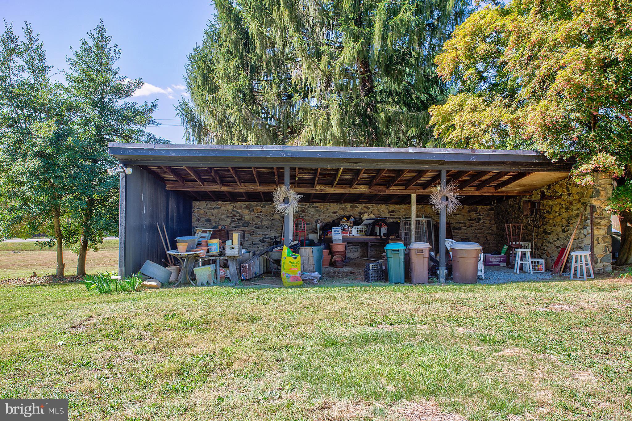 20070 Airmont Road Round Hill, VA 20141 - Photo 12 of 18 Carport parking for 3 cars