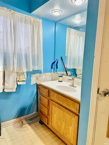 $135,000 | 9013 West Arch Street, Yorktown, IN 47396