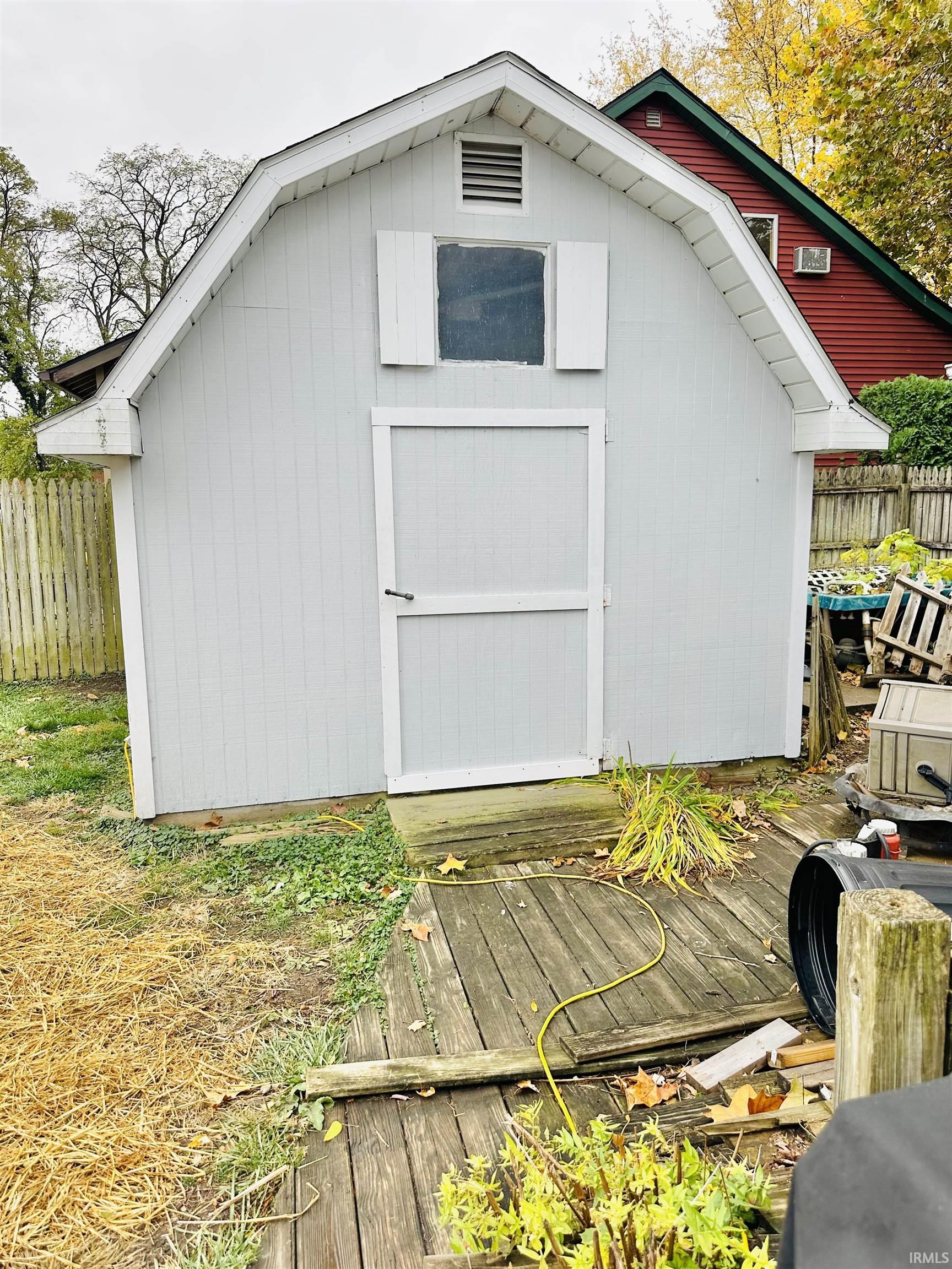 9013 West Arch Street Yorktown, IN 47396 - Photo 28 of 34