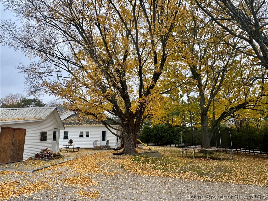 2448 North Leval Ratt Road Salem, IN 47167 - Photo 3 of 48