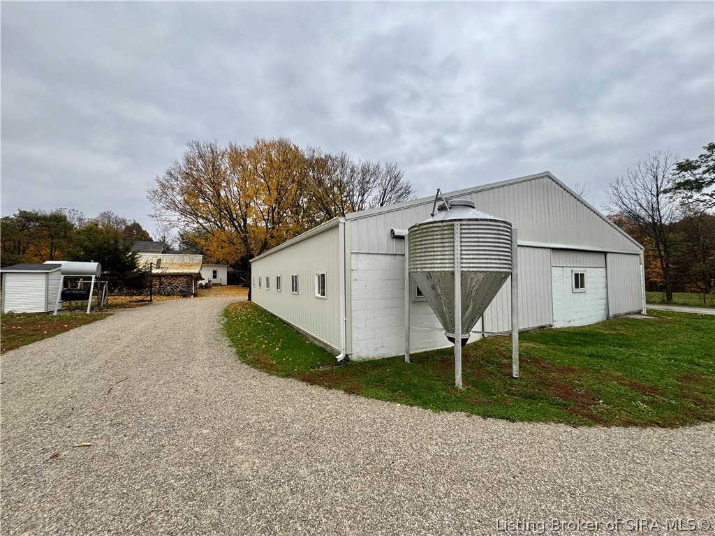2448 North Leval Ratt Road Salem, IN 47167 - Photo 37 of 48