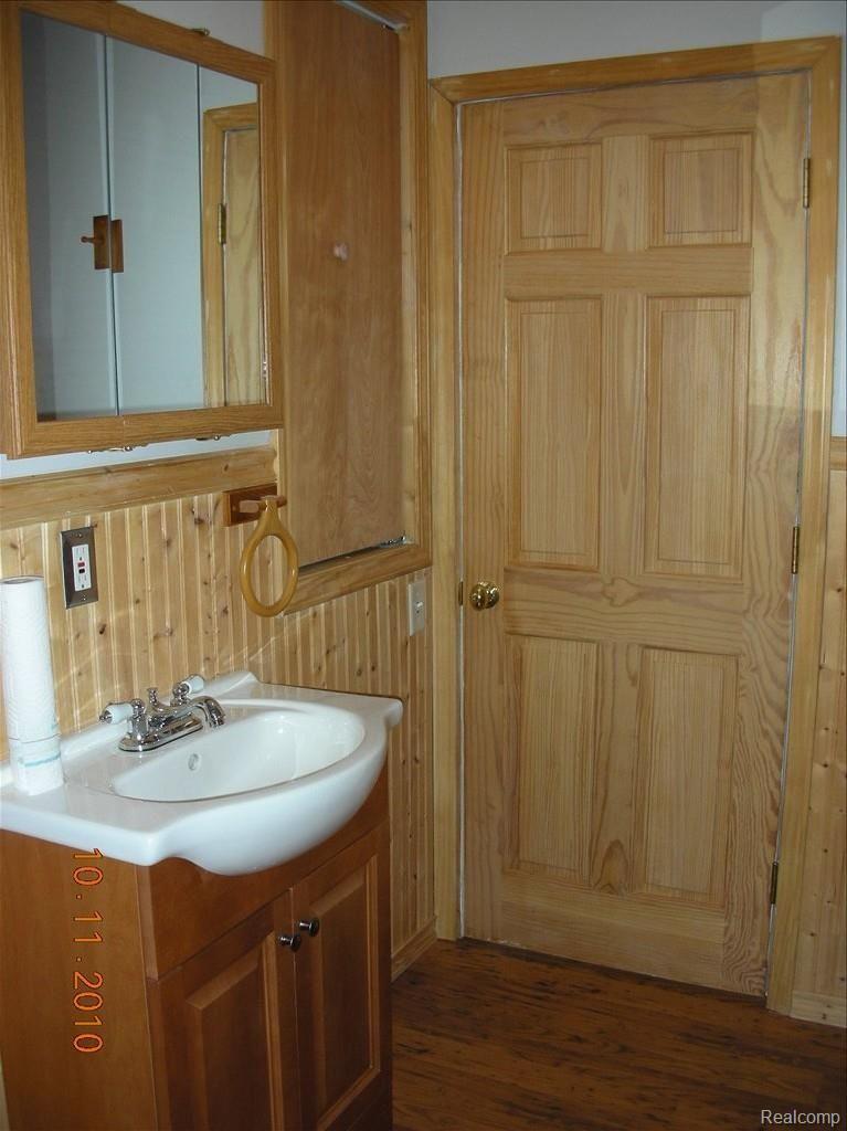4451 Kings Mill Road North Branch, MI 48461 - Photo 12 of 14 Newly Redone Bath
