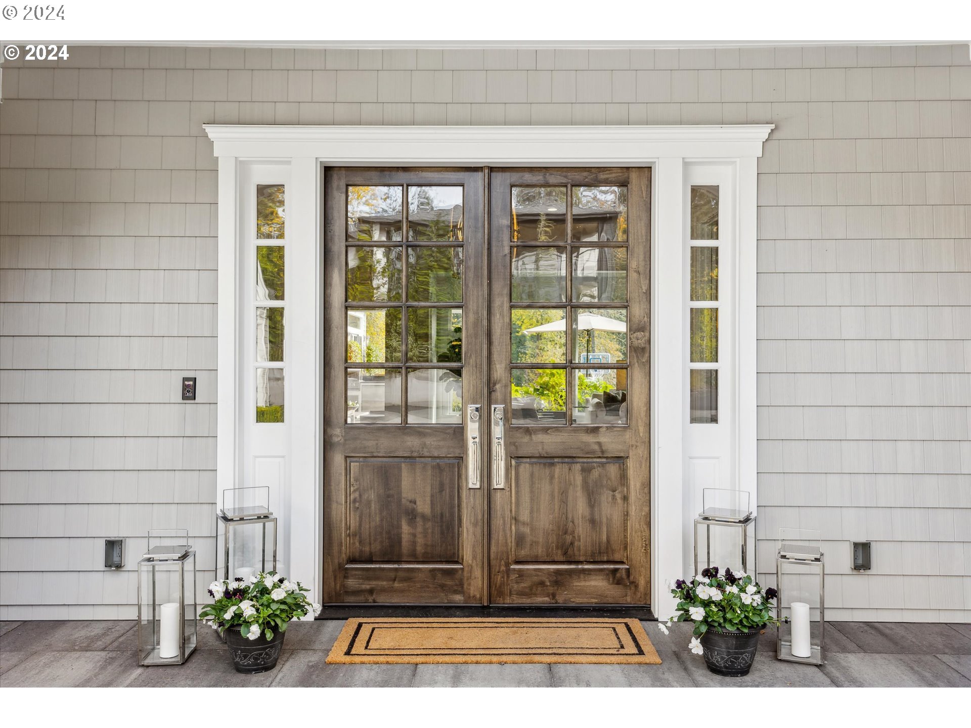 13962 Knaus Road Lake Oswego, OR 97034 - Photo 3 of 47 Gallery Image 3