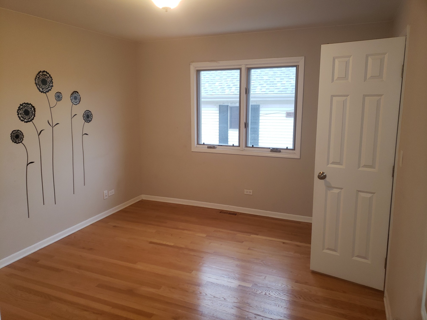 1546 North Wolf Road Berkeley, IL 60163 - Photo 3 of 17 Gallery Image 3