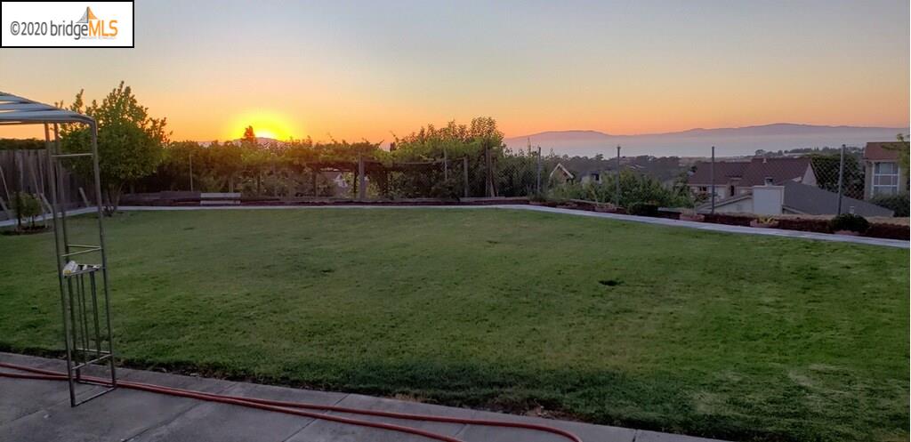 109 Cardinal Way Hercules, CA 94547 - Photo 1 of 1 Gallery Image 1