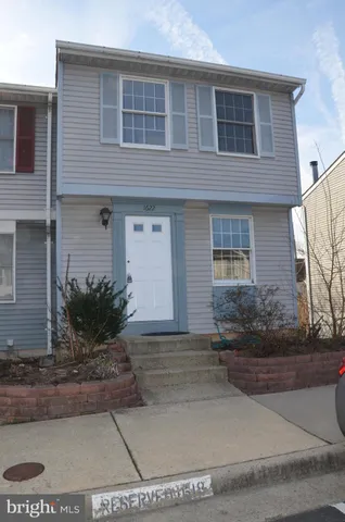 $1,100 | 1622 10th Street South, Arlington, VA 22204