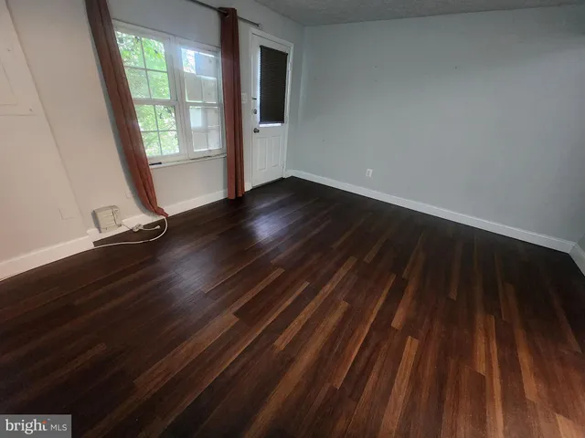 $1,100 | 1622 10th Street South, Arlington, VA 22204