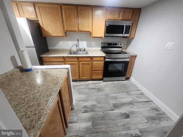 $1,100 | 1622 10th Street South, Arlington, VA 22204