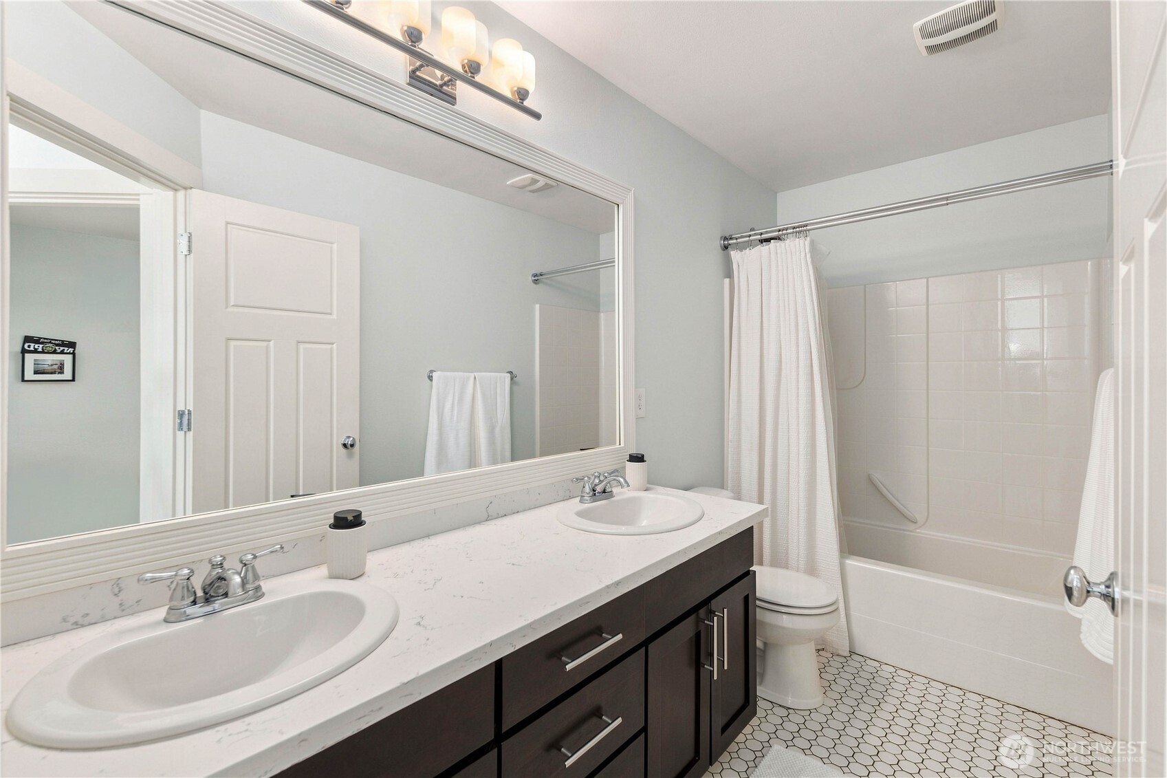 22611 38th Drive Southeast Bothell, WA 98021 - Photo 27 of 40 Gallery Image 27