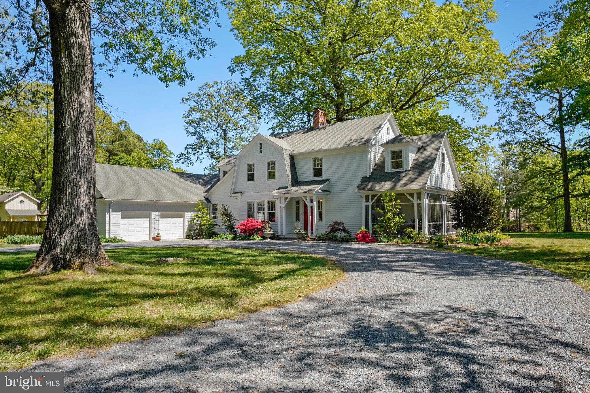 8075 Leehaven Road Easton, MD 21601 - Photo 6 of 54 Circular Gravel Drive