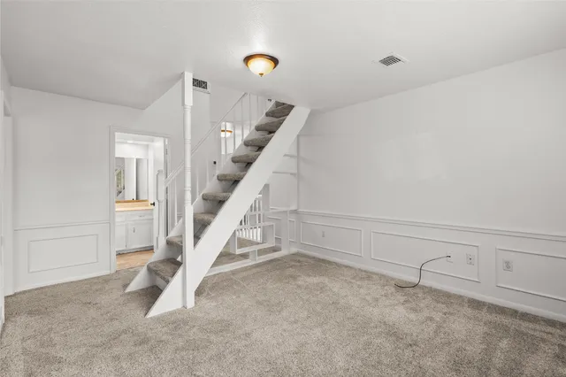 a view of entryway and hall