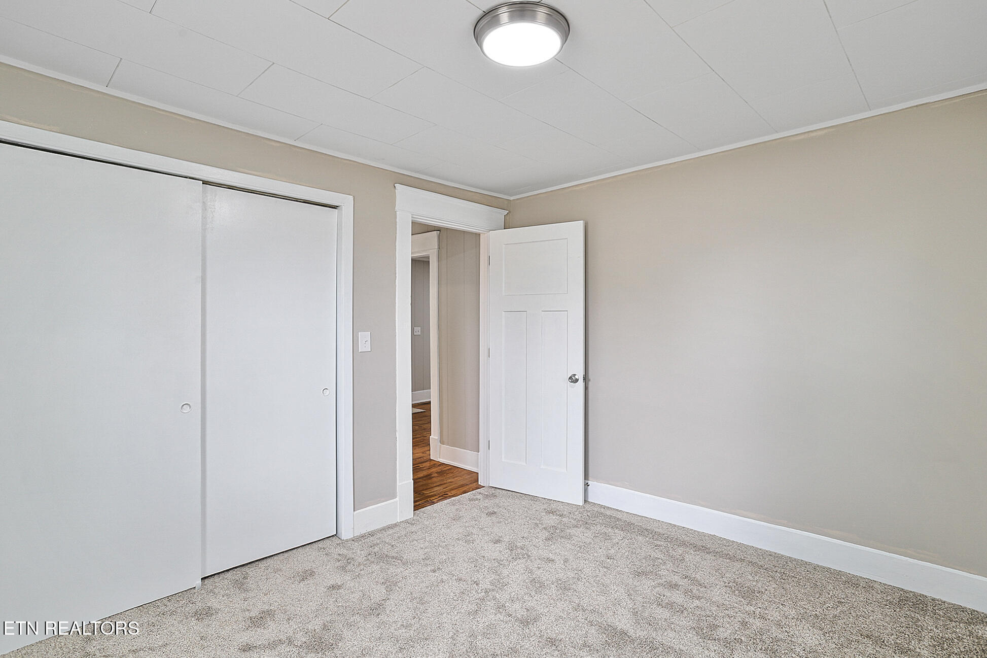 353 Lee Road Clinton, TN 37716 - Photo 17 of 33 353 Lee Rd-74