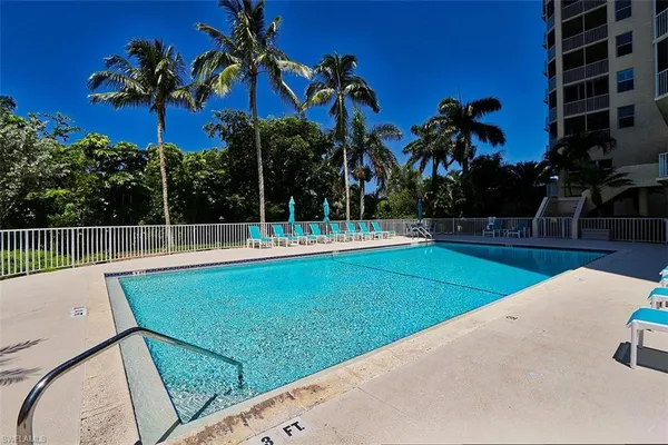 $14,000 | 5550 Heron Point Drive, Unit 2004, Naples, FL 34108
