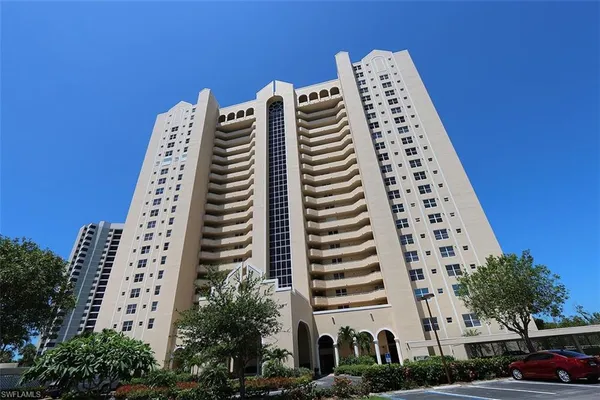 $14,000 | 5550 Heron Point Drive, Unit 2004, Naples, FL 34108