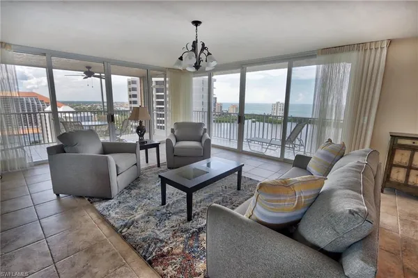 $14,000 | 5550 Heron Point Drive, Unit 2004, Naples, FL 34108