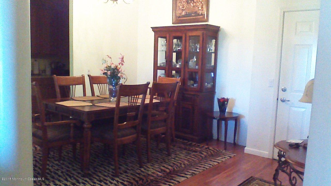 208 Potts Road Morganville, NJ 07751 - Photo 7 of 8 dining